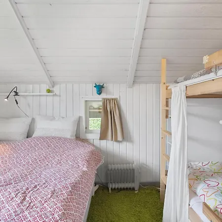 2 Bedroom Gorgeous In *