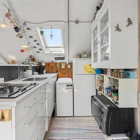 2 Bedroom Gorgeous In * Fåborg