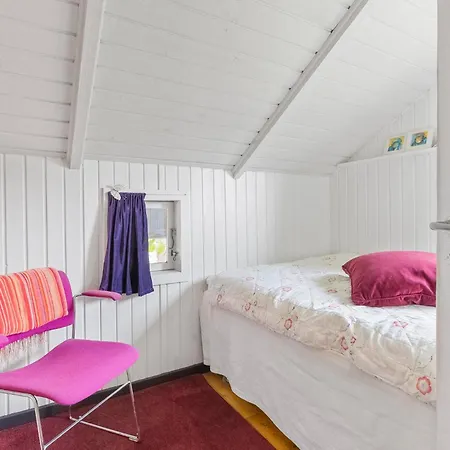 Feriehus 2 Bedroom Gorgeous In